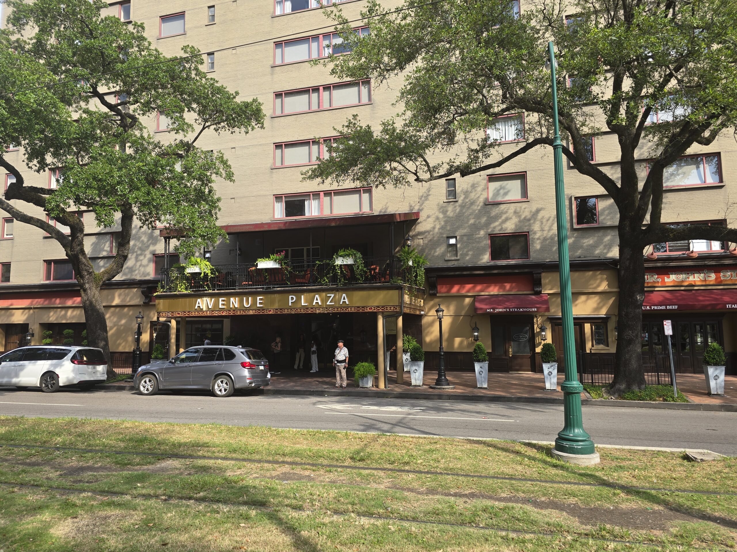 Wyndham Avenue Plaza, New Orleans